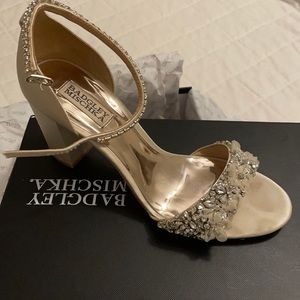 Bagdley Mishka Finesse Size 8.5-Ivory Satin